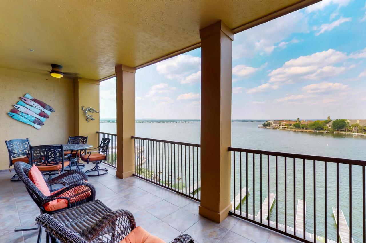 The Waters Condo Building 5 Patriot'S Retreat Horseshoe Bay Exteriér fotografie